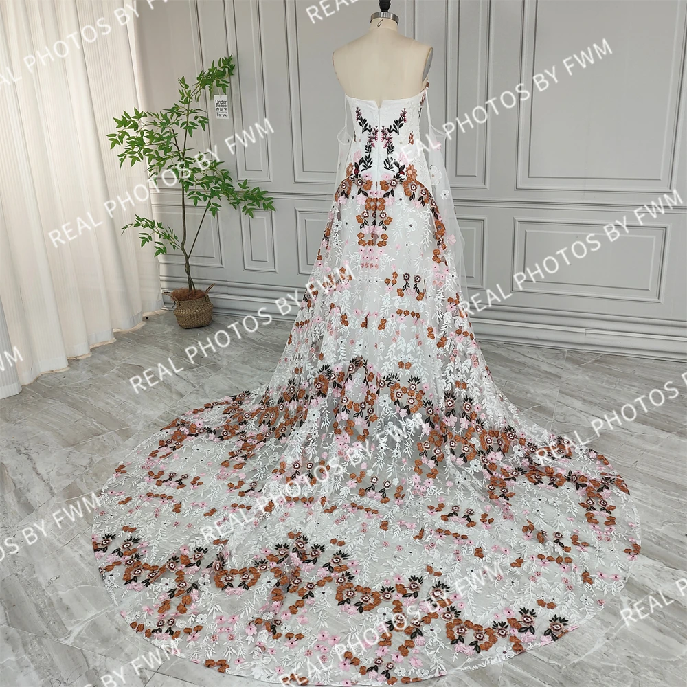 女性のための自由奔放に生きるスタイルのウェディングドレス,花柄の刺繍が施されたレースのウェディングドレス,ストラップレス,ローバック,カスタム,20058 #,実際の写真,2024