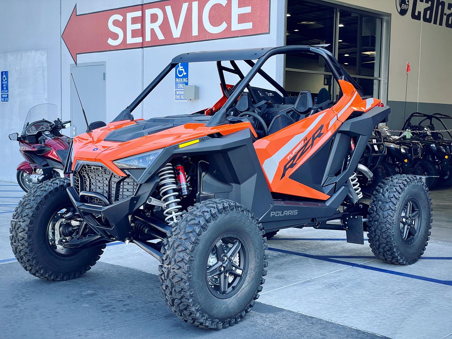 Authentieke 2023 Polaris Rzr Turbo R Ultimate (Oranje Waanzin) 2-zits Utv Koop 2 Krijg 1 Gratis