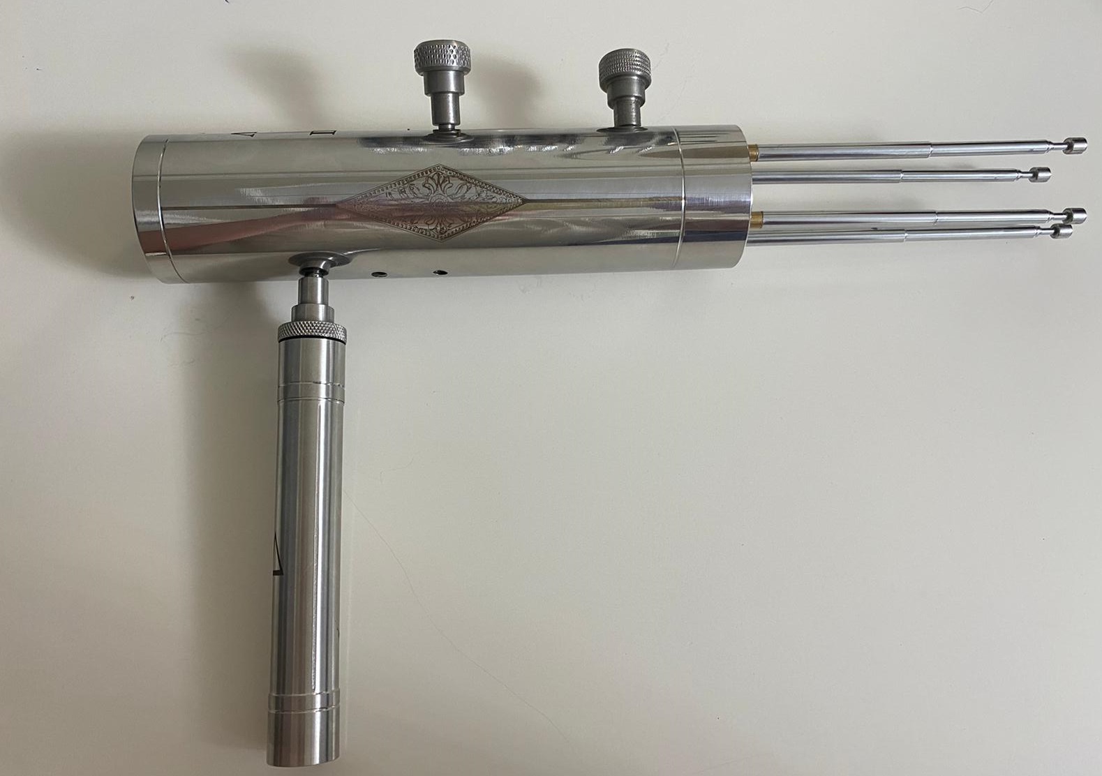 Detector de gemas y cavidades de oro, plata y bronce, escaneo de área, Material cromado inoxidable, 25 metros de profundidad, distancia de 650 metros