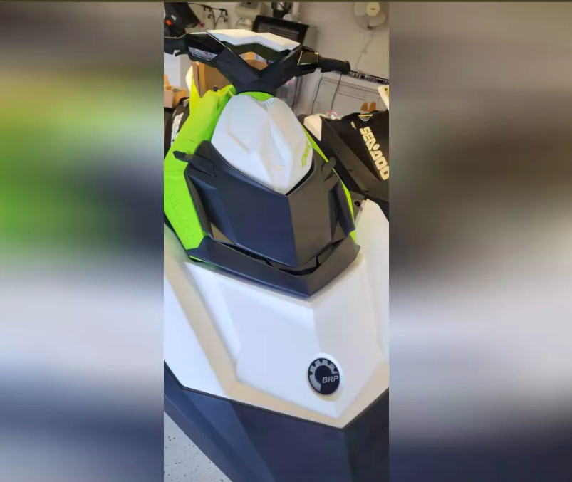 Sea-Doo Two Seater Personal Watercraft SPARK TRIXX 3-UP ROTAX 900 H.O. ACE IBR & SOUND SYSTEM