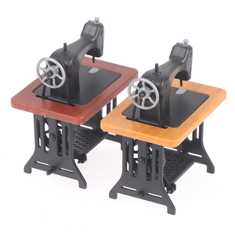 Decorazione della casa delle bambole mobili in miniatura macchina da cucire in legno con filo forbici accessori per casa delle bambole giocattoli per bambini per ragazze