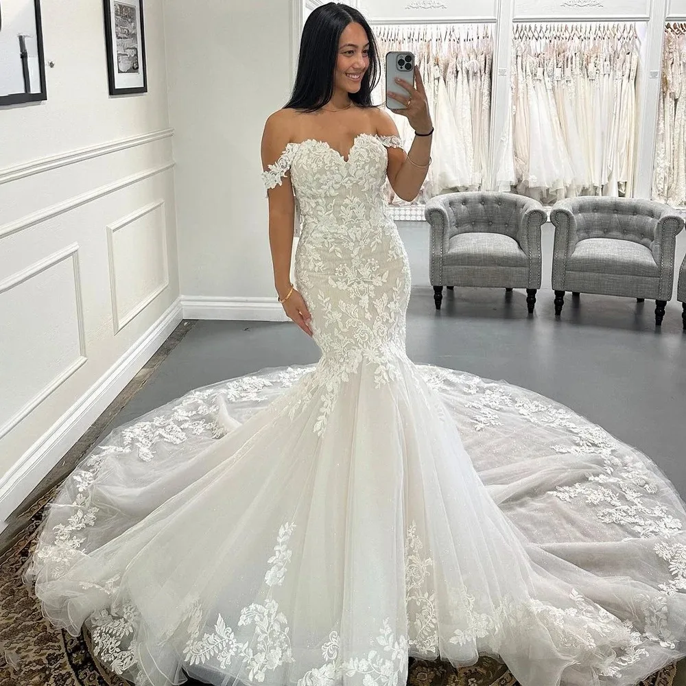 Splendidi abiti da sposa a sirena Sweetheart con spalle scoperte Abito da sposa drappeggiato con stampa floreale Vestido de Novia personalizzato