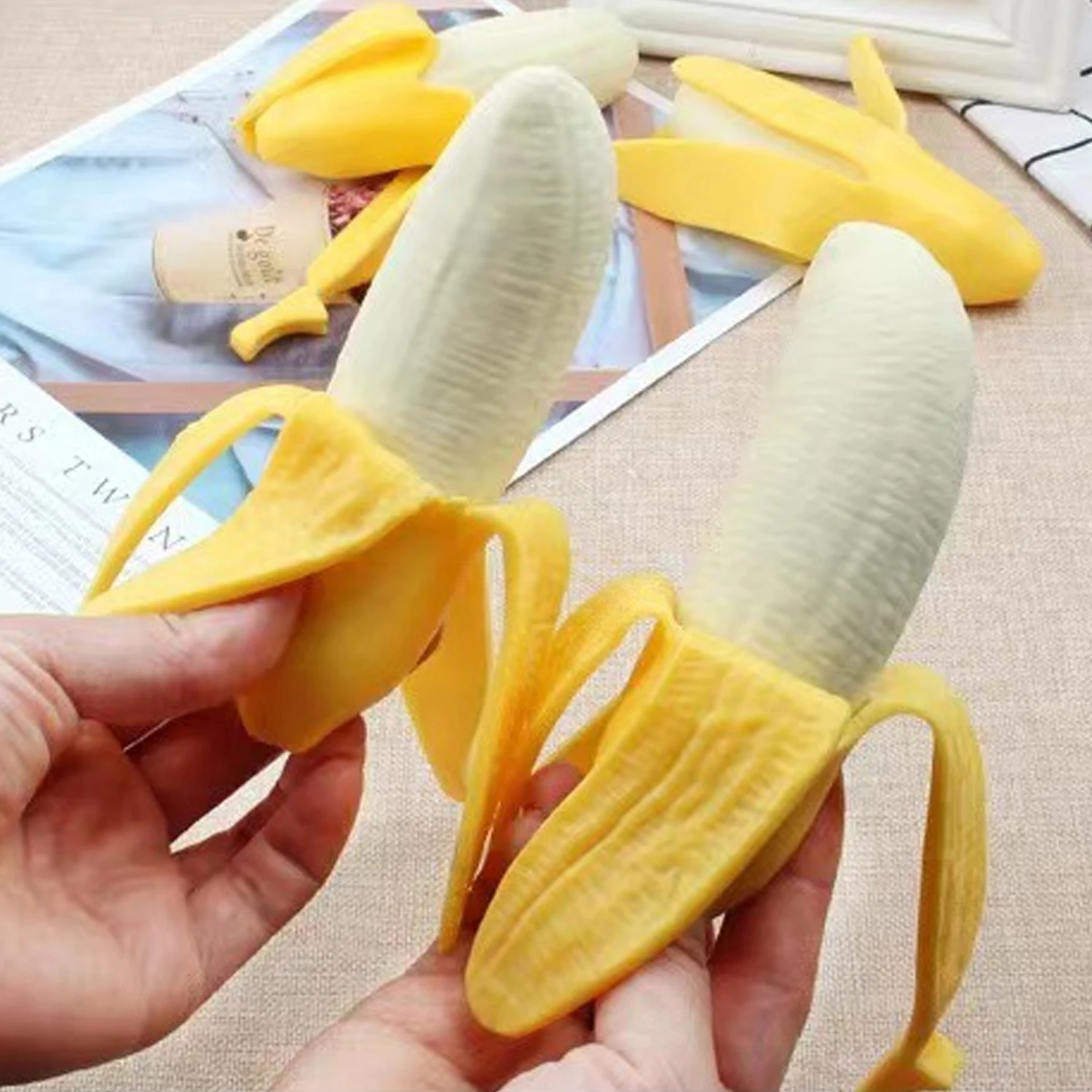 Super Stretchy Banana ของเล่นบรรเทาความเครียดของกล้วย Squishy Banana สําหรับเด็กและผู้ใหญ่ ของชําร่วยปาร์ตี้กล้วยบรรเทาความเครียดนุ่มพิเศษ