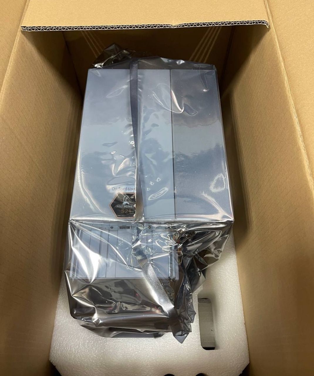 Encomende agora!! Mineiro de Bitmain Antminer S21 Pro 245T 3675W BTC ASIC com unidade de fonte de alimentação