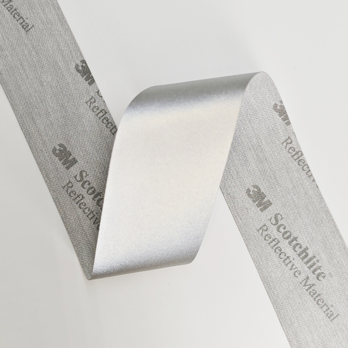 3M Scotchlite Reflective Tape | Sew-On Strip Reflective Tape by Meter | 2.5cm & 5cm | Durable Poly/cotton Fabric for DIY