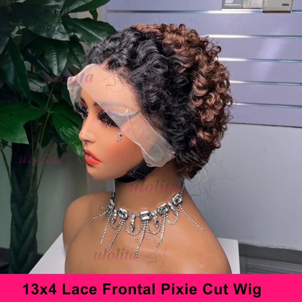Ombre wenkbrauw 1B/4 Pixie krullende pruik 100% echt haar 13x4 kant frontaal kort krullend pruik transparant kant Pixie-cut Braziliaans remy-haar