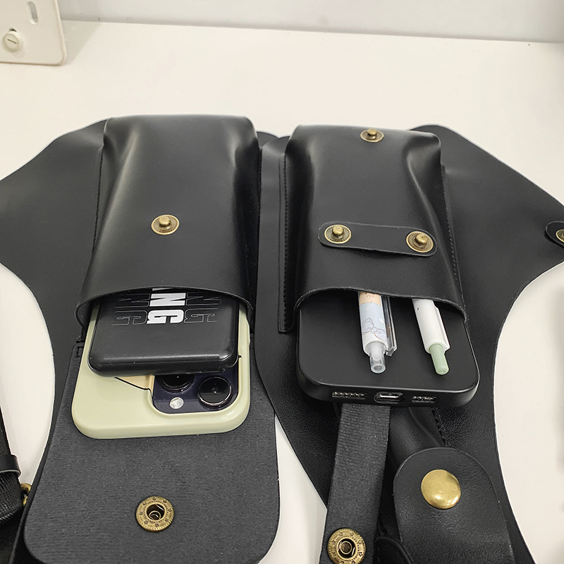 多機能PUレザーベストスタイルチェストバッグ スタイリッシュなショルダーバッグ 男女兼用