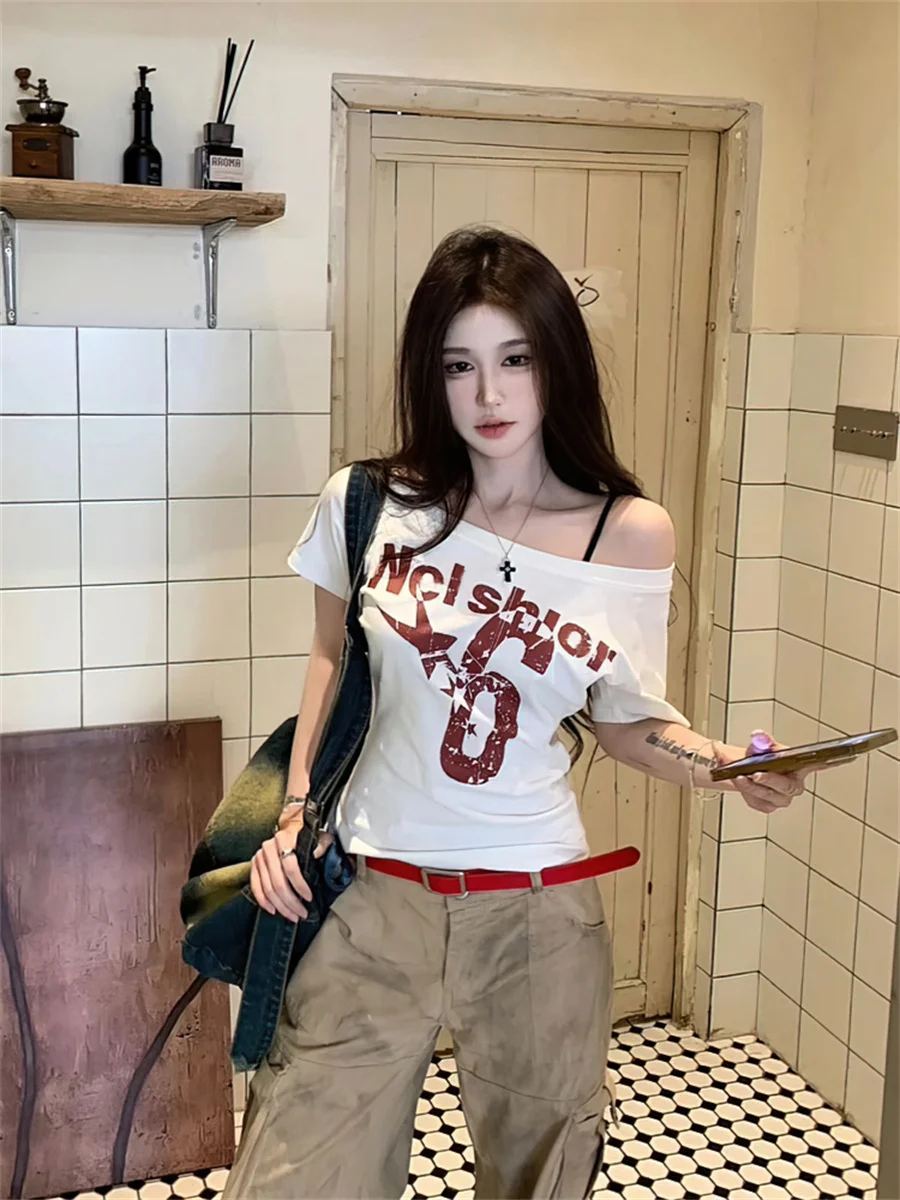 Y2Kスポーツサマーオフショルダートップス レディース レター セクシー ヴィンテージ 2000年代 半袖Tシャツ レディース ボディ ベーシック クロップトップ 女性 カジュアル