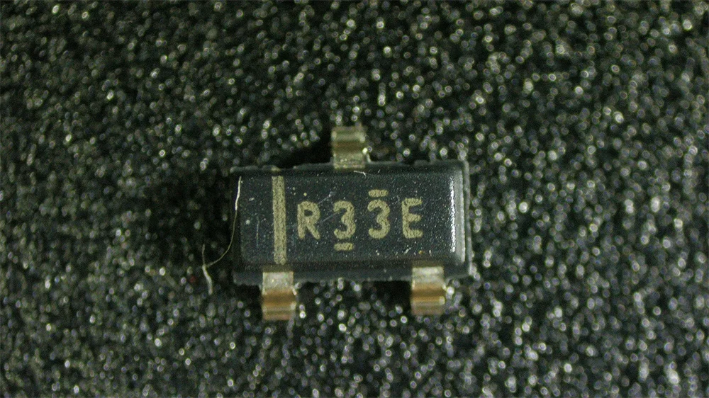 REF3330AIDBZR In stock 100% Original and New