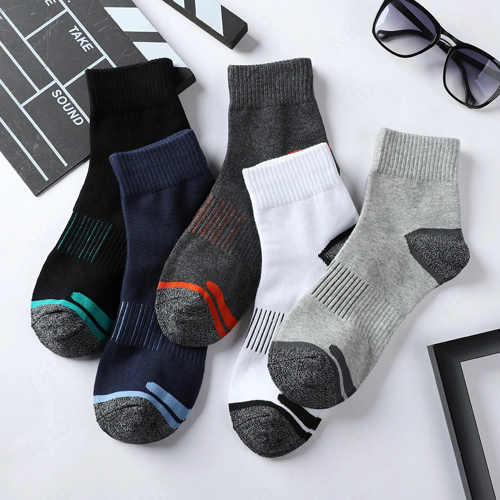 Lote de 5 pares de calcetines de alta calidad para hombre, calcetines deportivos transpirables informales para correr, calcetines de algodón para hombre, calcetines negros de invierno para hombre, talla grande 38-43
