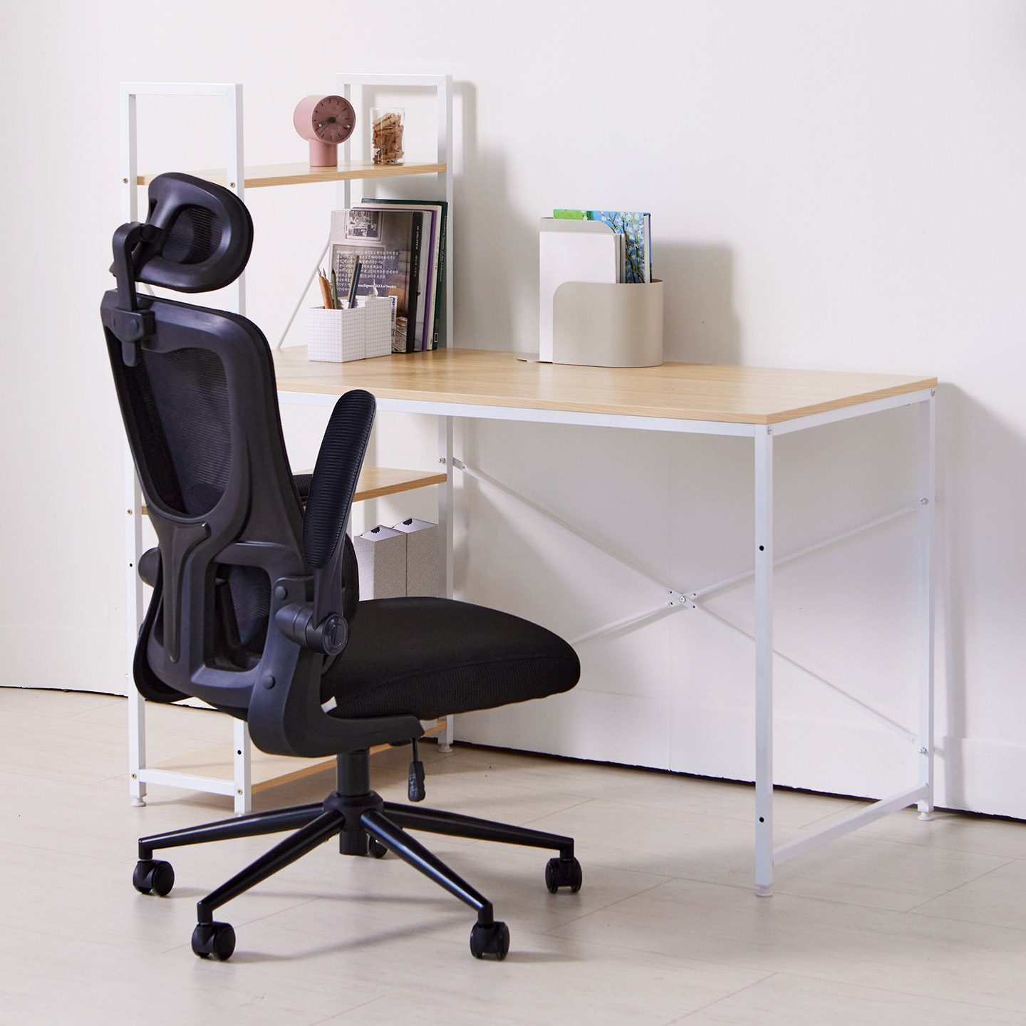 No.28 메쉬 플립형 팔걸이 요추지지 컴퓨터 사무용 책상 게이밍 의자