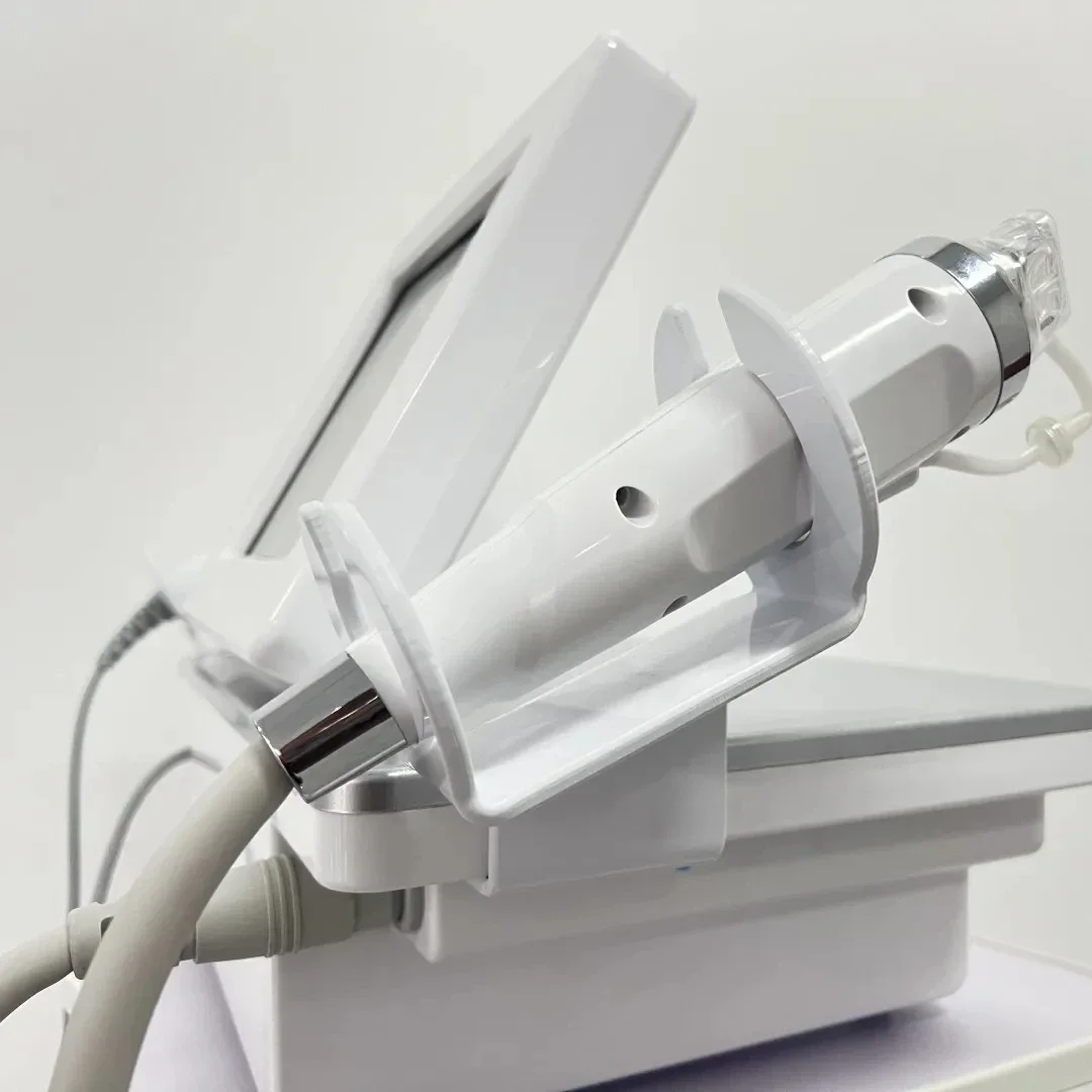 เครื่องความงาม RF Microneedle Morpheus 8 Microneedling Stretch Mark Remover Fractional Micro Needling