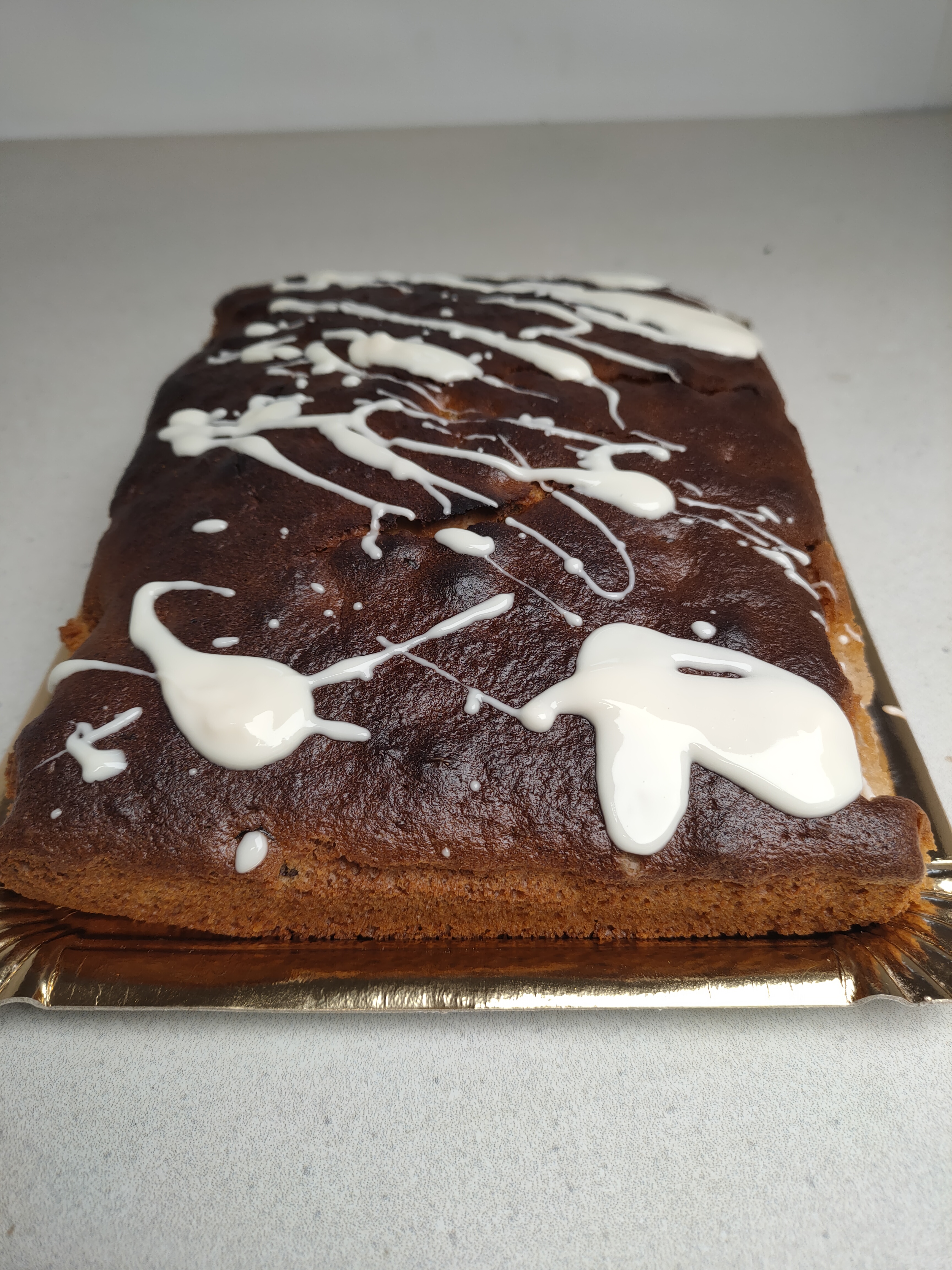 Panvivo. Bizcocho de nueces y pasas 0,900 kg. Recién hecho. Sin conservantes.