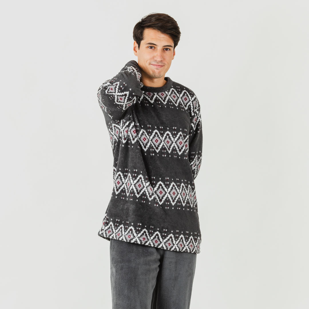 TRAMAS+ Pijama coral hombre. Tejido extra suave y calentito, ideal para el invierno.