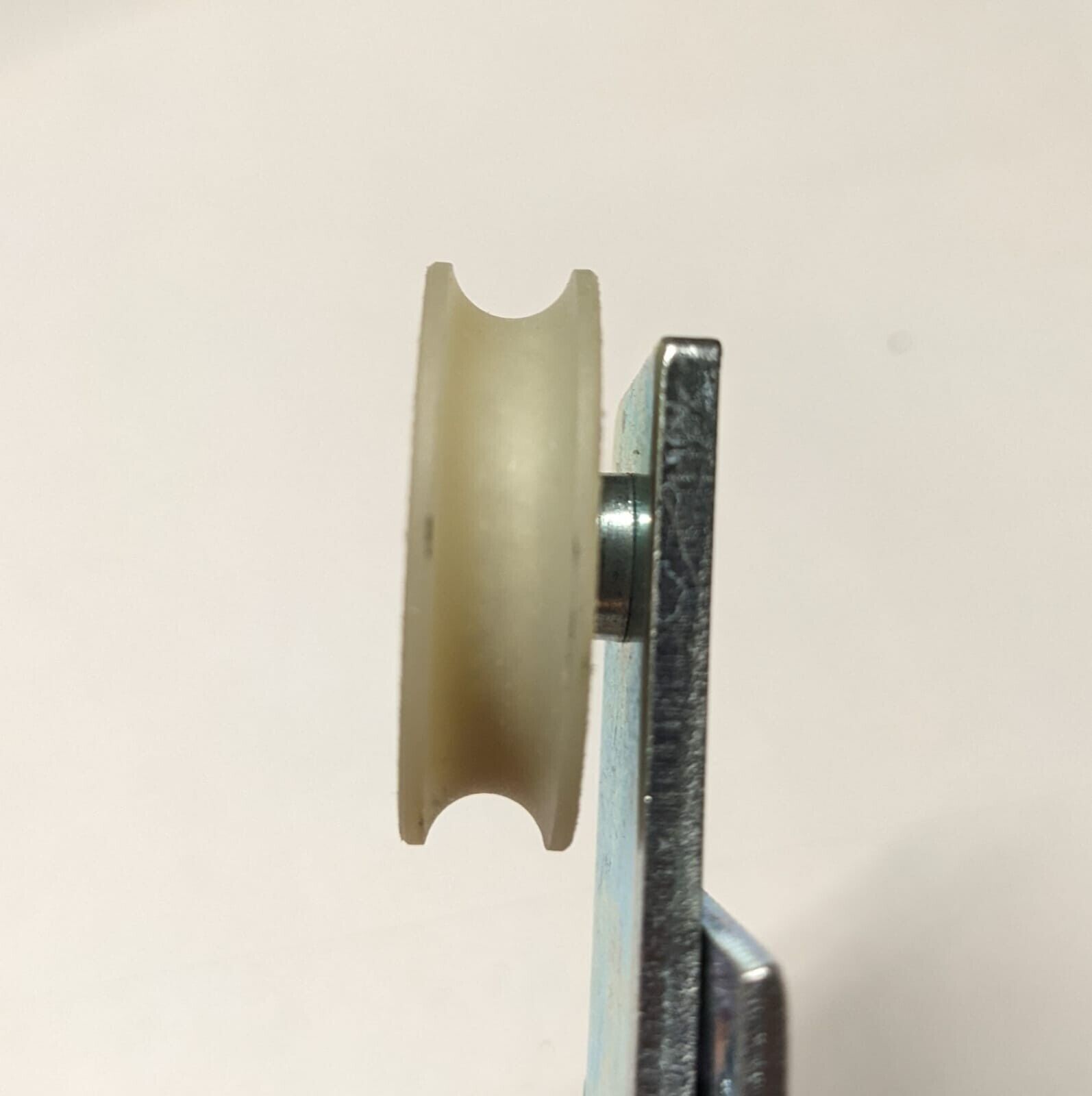 RUEDA PARA ARMARIO DE CORREDERA HEMBRA 7577 RECAMBIO ACCESORIO RODAMIENTO ROLDANA