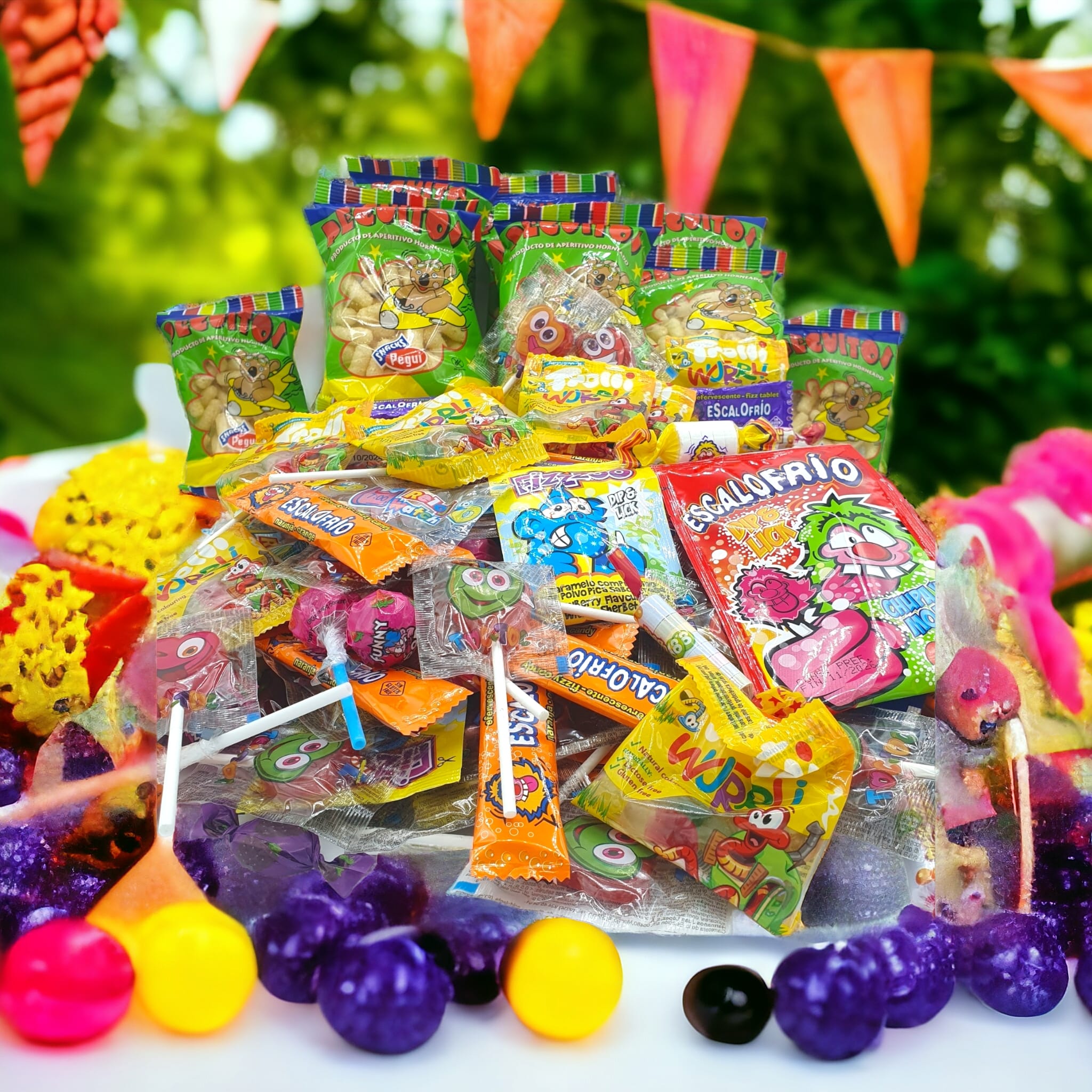 Chuches Surtidas - Chuches PIñatas - Chuches Cumpleaños + 200 Chuches, Gusanitos y Gominolas Trolli - 1,4 Kilos de Chuches [IAMI]