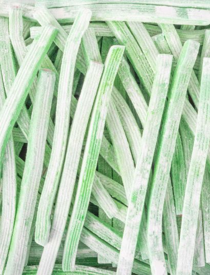 Vidal Golosinas. Rayaditos Sandía, regaliz relleno color verde. Bandeja de 200 unidades