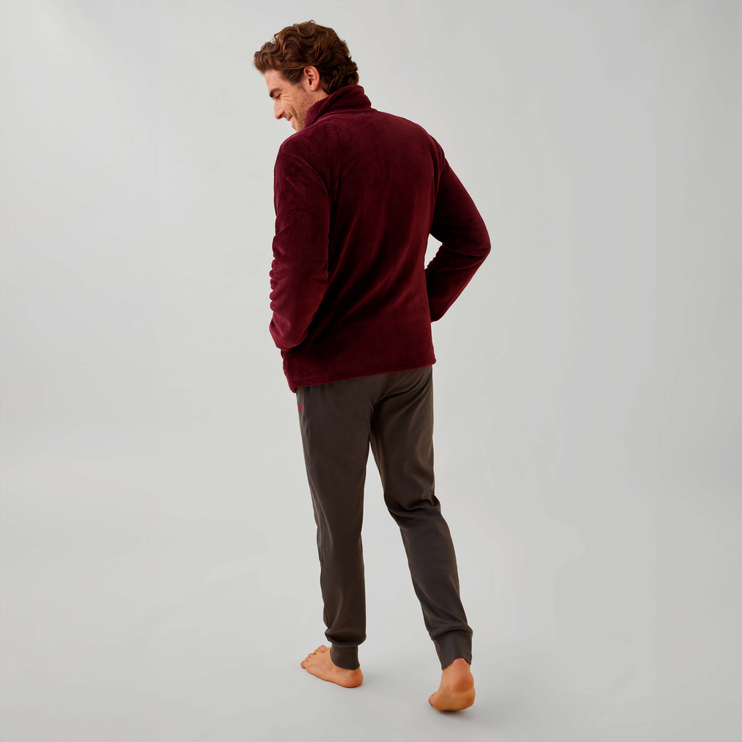 Pijama hombre invierno 3 piezas DB Creaciones de camiseta larga con bata peluda con cremallera con pantalón largo con puño