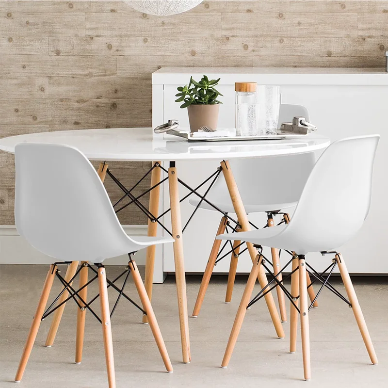 Confezione da 4 sedie Danimarca - Stile nordico - Gambe in legno - Vari colori.