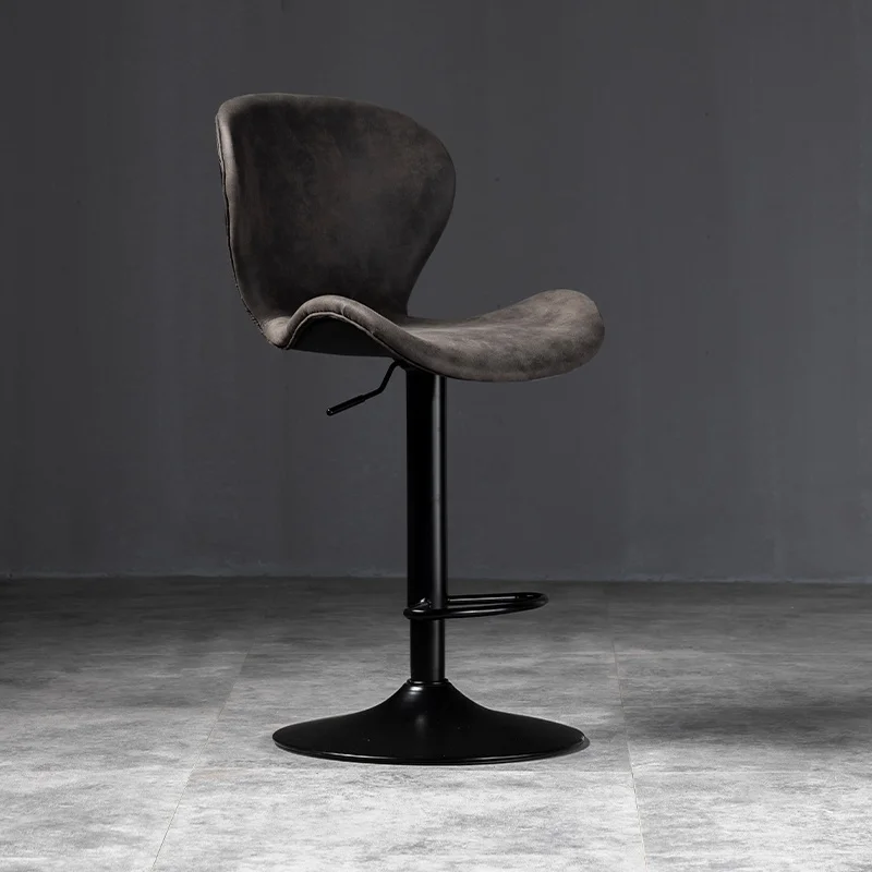 Taburetes de Bar de elevación simples y elegantes de estilo europeo, sillas de Bar de lujo con luz giratoria, taburetes para el hogar con respaldo alto de hierro forjado