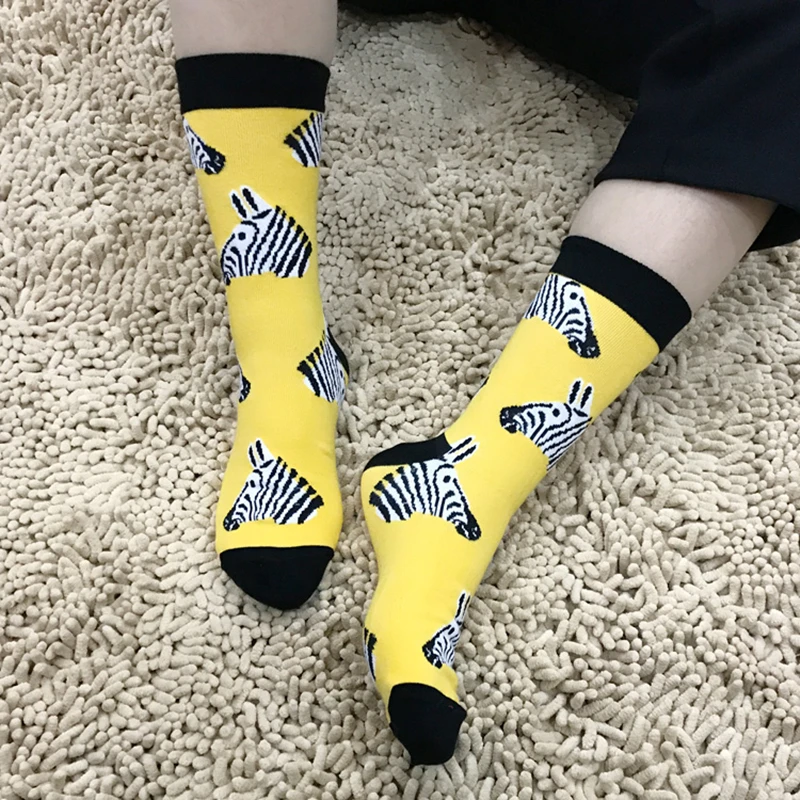 Calcetines clásicos de gran oferta para hombre, divertidos calcetines informales de vestir de negocios, calcetines de alta calidad, calcetines de algodón felices de compresión de Color para hombre