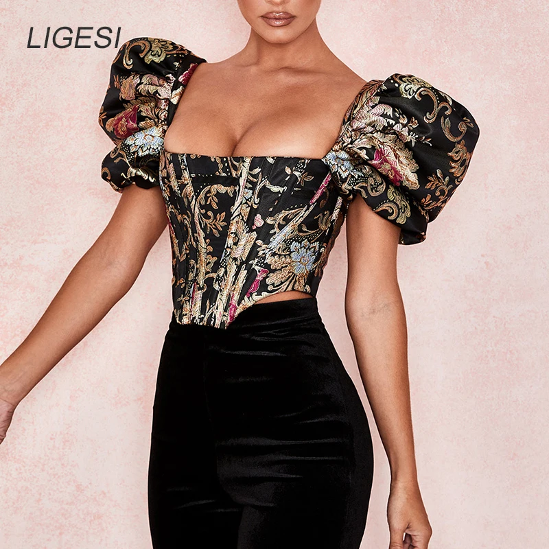 Camiseta curta sem alça com gola quadrada, blusa feminina sensual bordada com manga bufante e costas nuas com zíper elegante