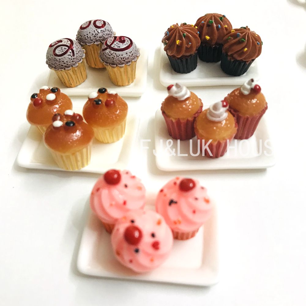 1/6 Scale MINI แกล้งทําเป็นอาหารของเล่นตุ๊กตาขนาดเล็กขนมปัง Cupcake Toast ร้านเบเกอรี่สําหรับ Blyth Barbies ตุ๊กตา BJD House KITCHEN
