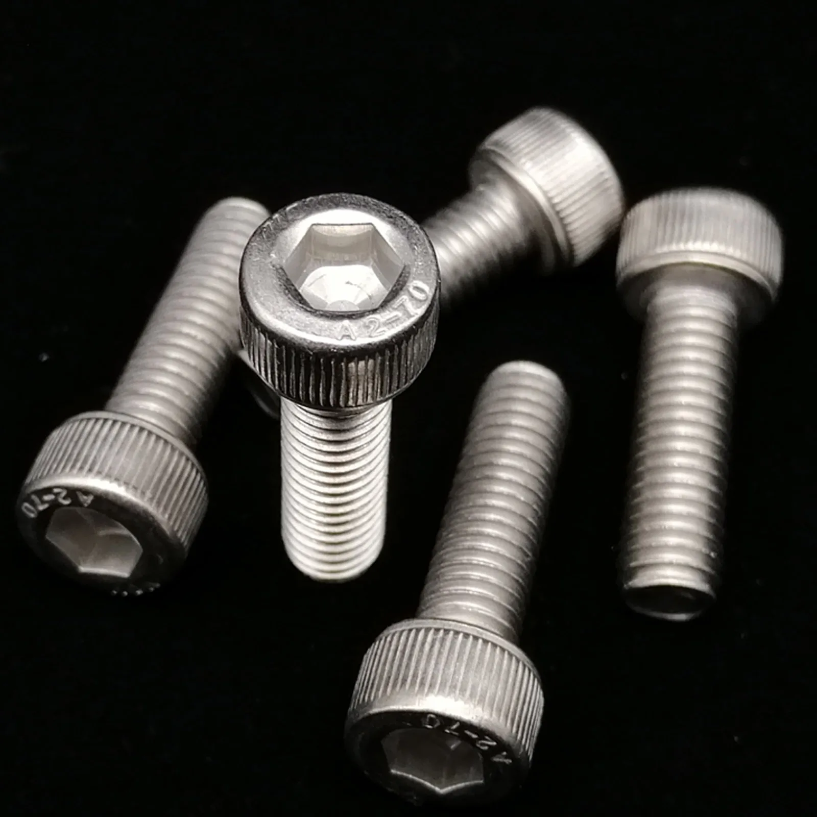 รวม 400/650/1140/2100X M1.6 M2 M2.5 M3 M4 M5 304 สแตนเลสสตีลHexagon Hex Socket CapหัวสกรูBolt NutชุดAssortment Kit