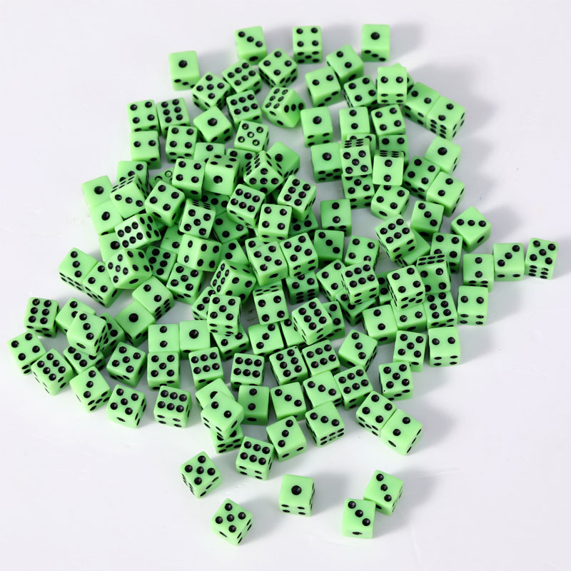 50 Cái/lốc Xúc Xắc 8Mm 6 Màu Nhựa Trắng Chơi Game Xúc Xắc 6 Mặt Tiêu Chuẩn Người Quyết Định Sinh Nhật Bảng Trò Chơi Thả vận Chuyển