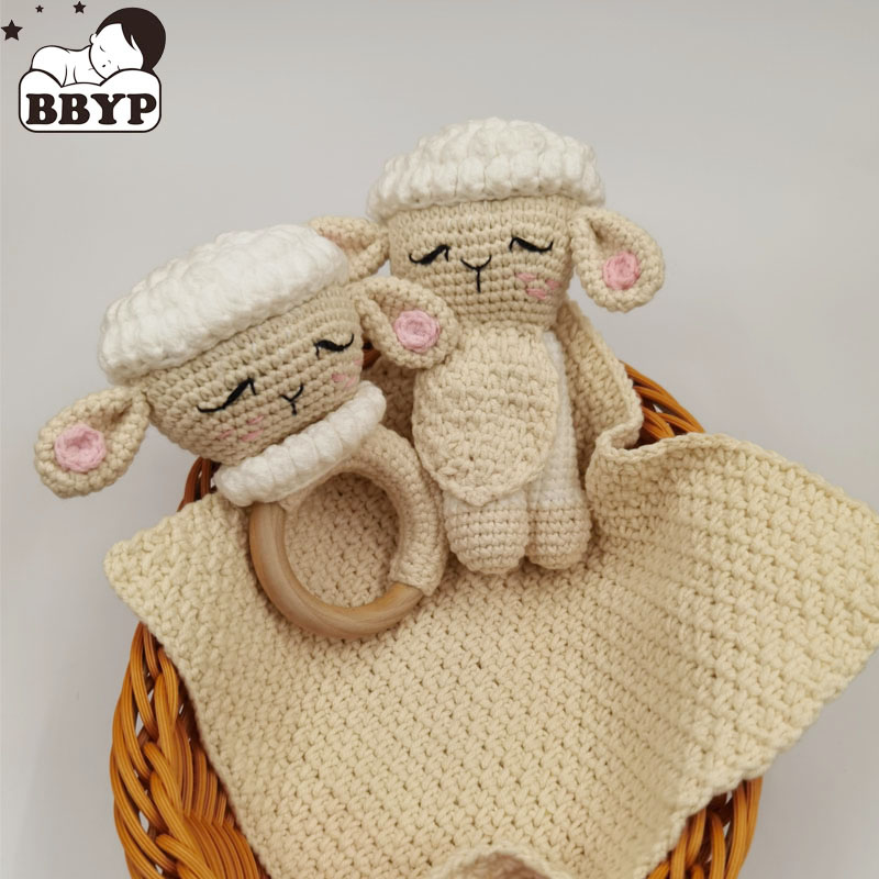 Ensemble de jouets en peluche crochet mouton lapin, serviette confortable, hochet mordant, anneau de dentition fait à la main, cadeaux pour bébé