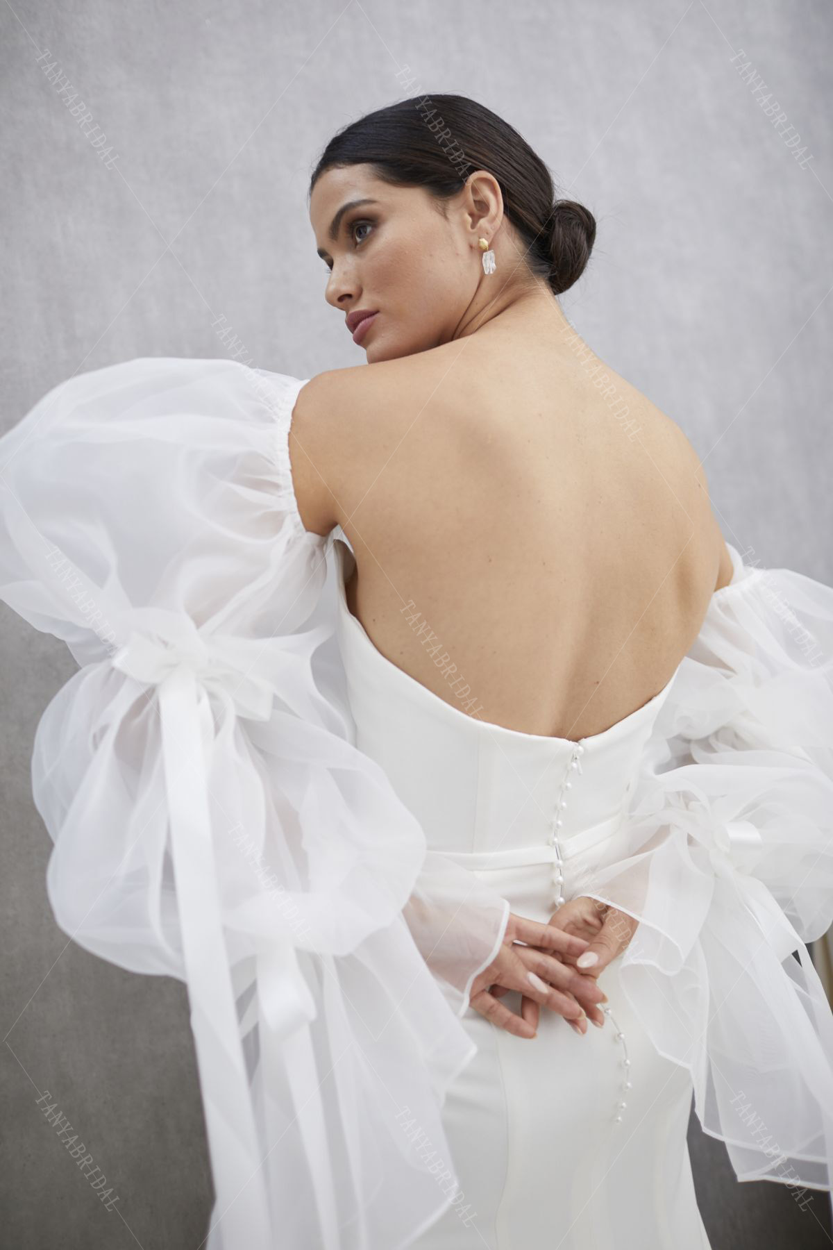 半透明オーガンザスリーブゴージャスなリボン夢のようなパフスリーブウェディングアクセサリーDG010