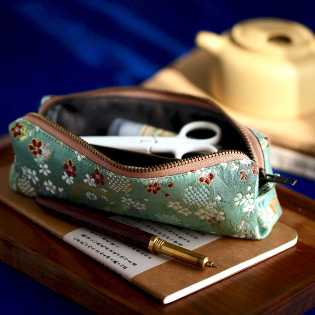 Kawaii Đựng Retro Bút Dùng Học Trousse Scolaire Vải Thêu Bút Chì Túi Sinh Viên Văn Phòng Phẩm Bút Chì Trường Hợp
