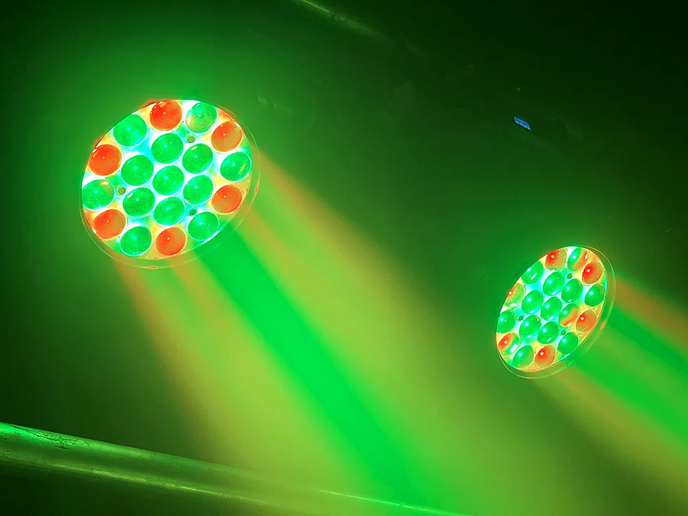 2 pçs 19x15w led zoom feixe de lavagem círculo controle movendo a cabeça luz rgbw 4in1 profissional dj/bar led máquina palco dmx512 dj luzes