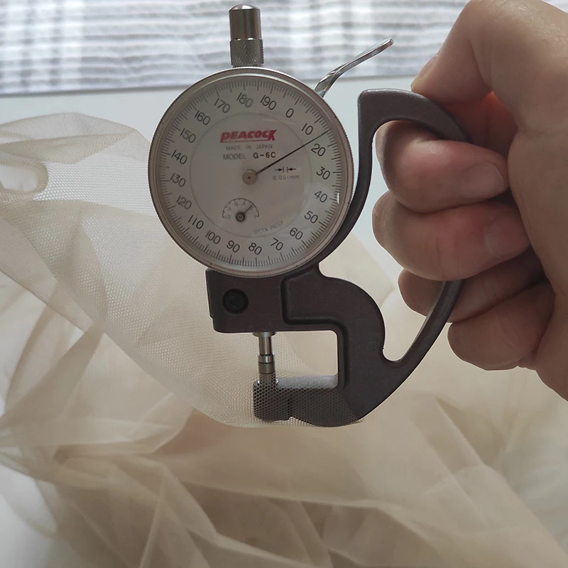 36*50 pulgadas más fino tul transparente encaje suizo tela de red peluca cierre-materiales de red