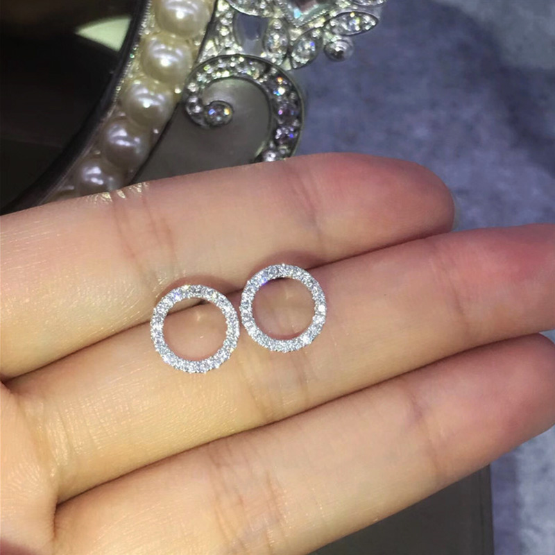 Huitan-pendientes circulares deslumbrantes y versátiles para mujer, aretes minimalistas de circonia cúbica de cristal, joyería para adolescentes y mujeres