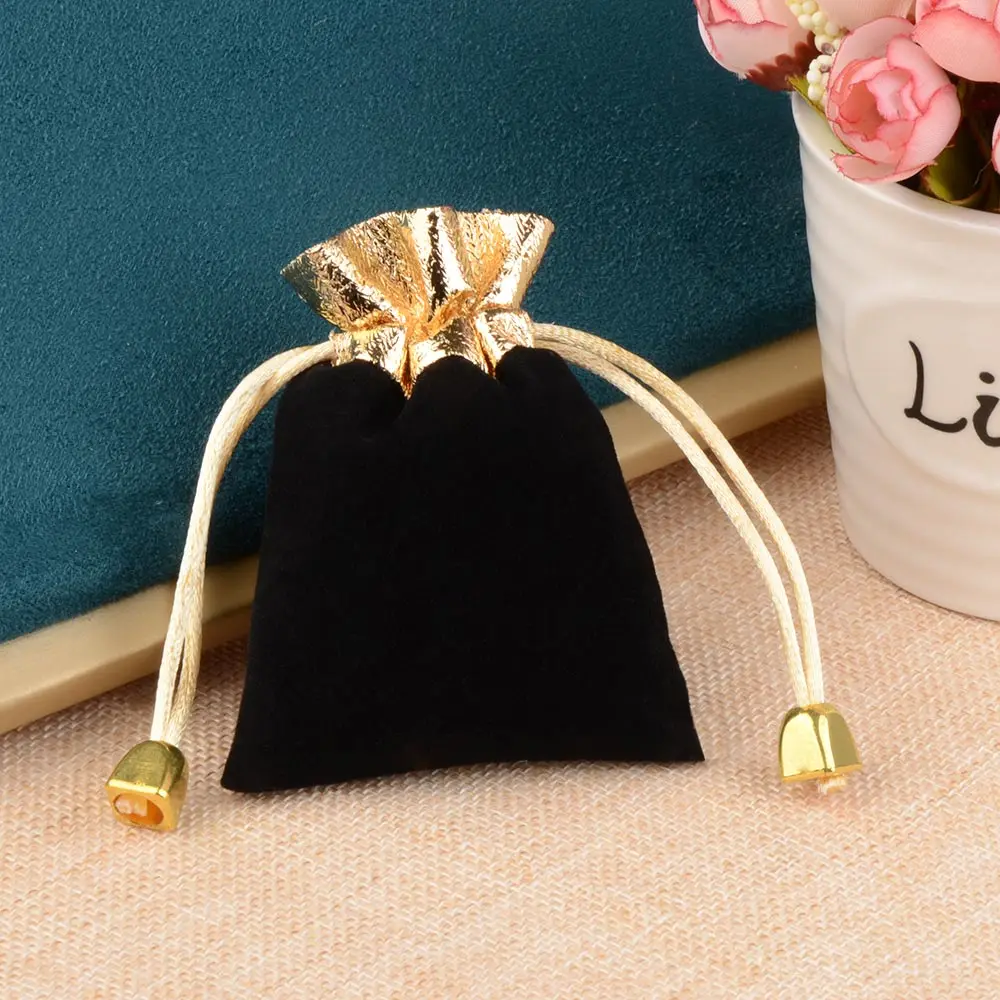 10 ชิ้น/ล็อต 7x9 ซม.9x12 ซม.12x16 ซม.VINTAGE กํามะหยี่สีทอง Trim Drawstring สีแดงของขวัญงานแต่งงานเครื่องประดับบรรจุภัณฑ์