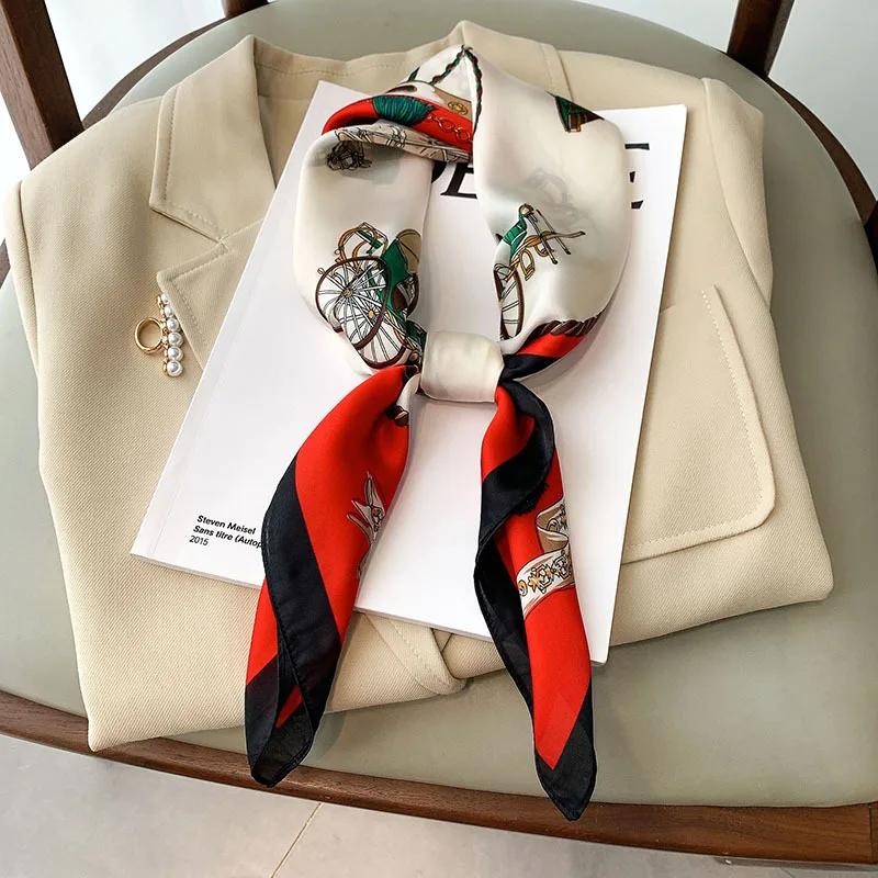 Thương Hiệu Cao Cấp Lụa Satin Đầu Khăn Choàng Nữ Khoác Động Vật Động Vật Kerchief Cổ Scarfs 70Cm Vuông Khăn Choàng Và Wrpas Khăn Choàng Cổ dành Cho Nữ