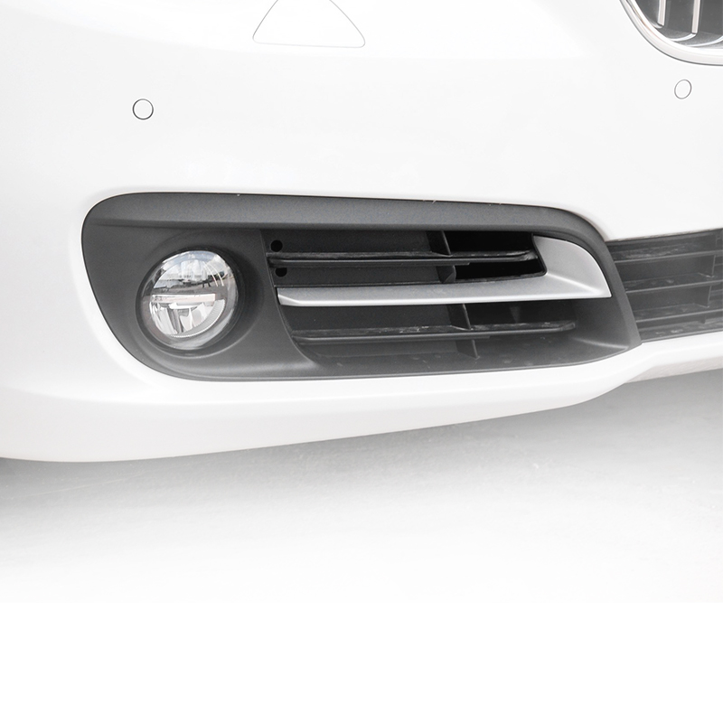 5 Aksesori Seri Bumper Depan Penutup Lampu Lis Krom Bawah Sisi Kanan Kiri OE 51117331766 untuk BMW F18LCI 2014-2017
