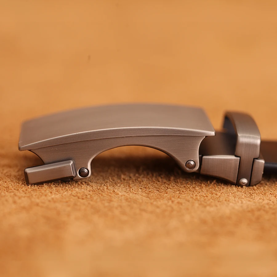 Cinturón automático de cuero de vaca genuino para hombre, cinturón Formal con hebilla automática, correa de negocios de cuero genuino para hombre