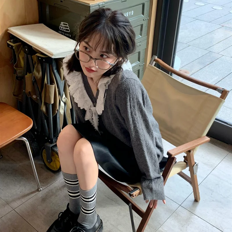 Áo Khoác Cardigan Nữ Tất Cả Trận Đấu Cổ Chữ V Ren Miếng Dán Cường Lực Áo Len Mùa Xuân Mùa Thu 2021 Xám Kawaii Retro Dịu Dàng Dệt Kim Thiết Kế Đơn Giản Áo Khoác Ngoài