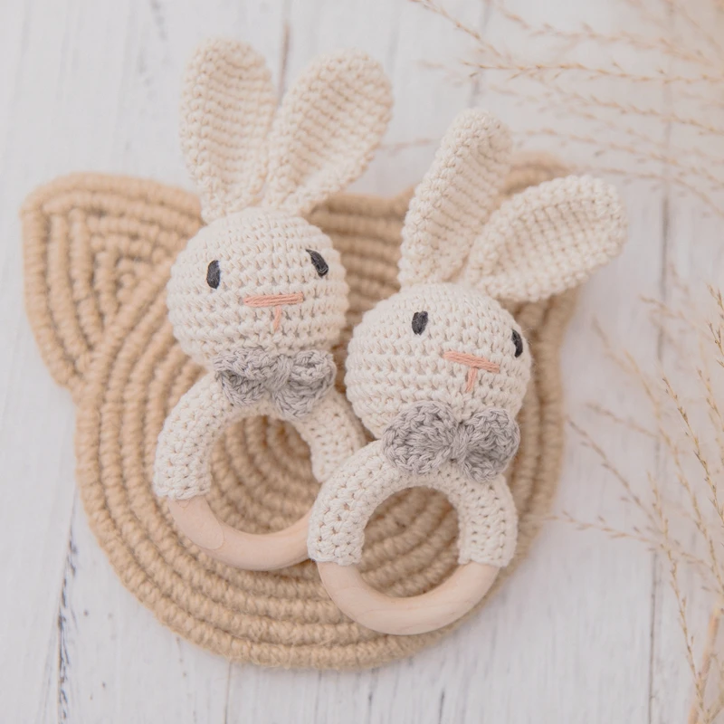1PC 아기 Ratter 장난감 신생아 Amigurumi Teether 나무 Teether 크로 셰 뜨개질 동물 BPA 무료 딸랑이 장난감 아기 딸랑이 신생아를위한 선물