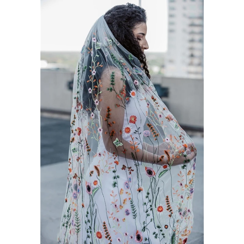 Velos de novia florales con peine, velo de jardín secreto de encaje con flores silvestres para novias, accesorios coloridos para la yema del dedo