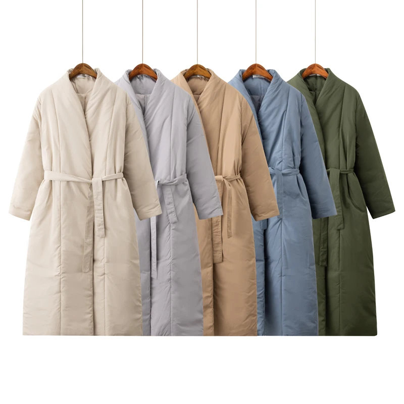 ออกแบบใหม่ 2025 ผู้หญิงฤดูหนาวหนาCoat WARM Parkaกันน้ําMaxiยาวปักเป้ากับเข็มขัดขนาดใหญ่ลําลองOuterwear