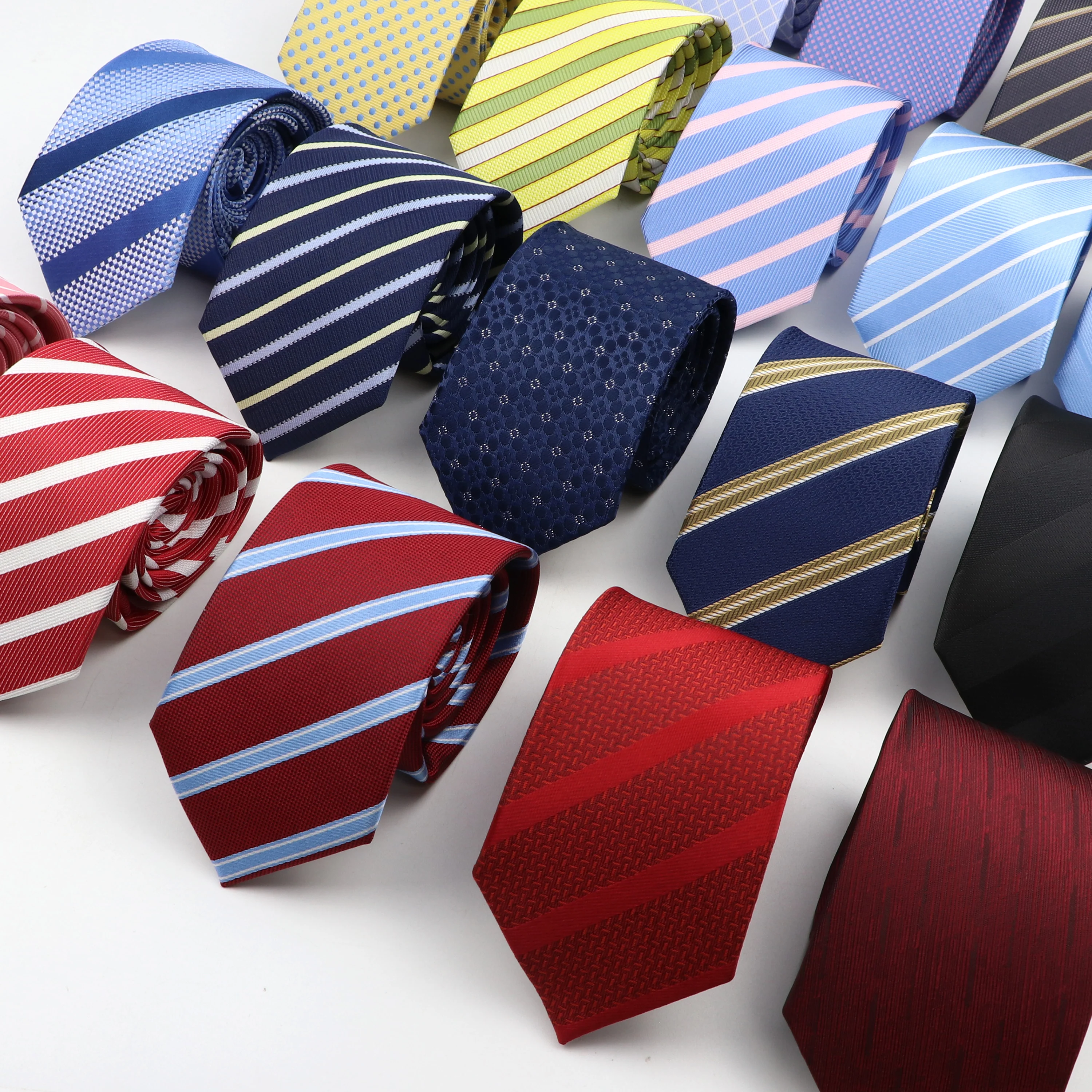 Nueva corbata para hombre, corbata clásica de Jacquard de 7cm a rayas de Color sólido rojo, azul y negro, ropa diaria, corbata Formal de negocios para boda, regalo para hombre