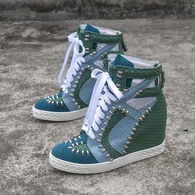 Sepatu Wedges Kasual Wanita Peningkatan Tinggi Perca Terbaru Sneakers Kulit Asli Kancing Python Sepatu Platform Renda Wanita