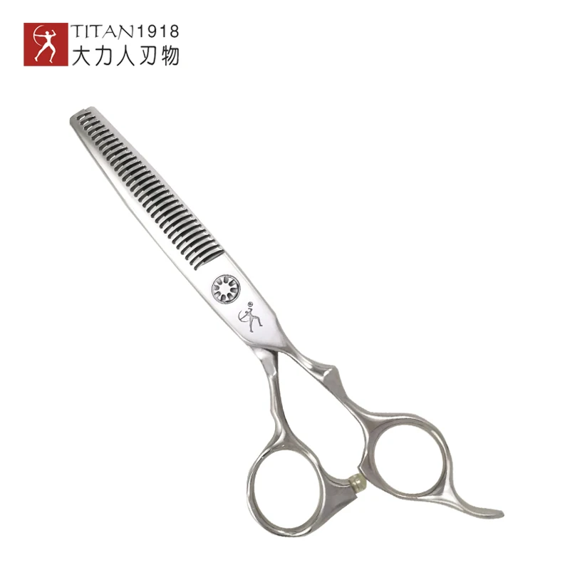 Titan Tóc Vg10, Tay Sharp Kéo