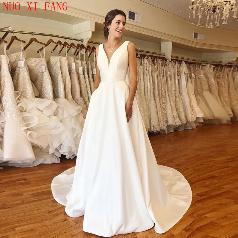 Abiti da sposa eleganti a trapezio personalizzati con scollo a V bianco avorio semplici abiti da sposa in raso con lacci sul retro abiti da sposa