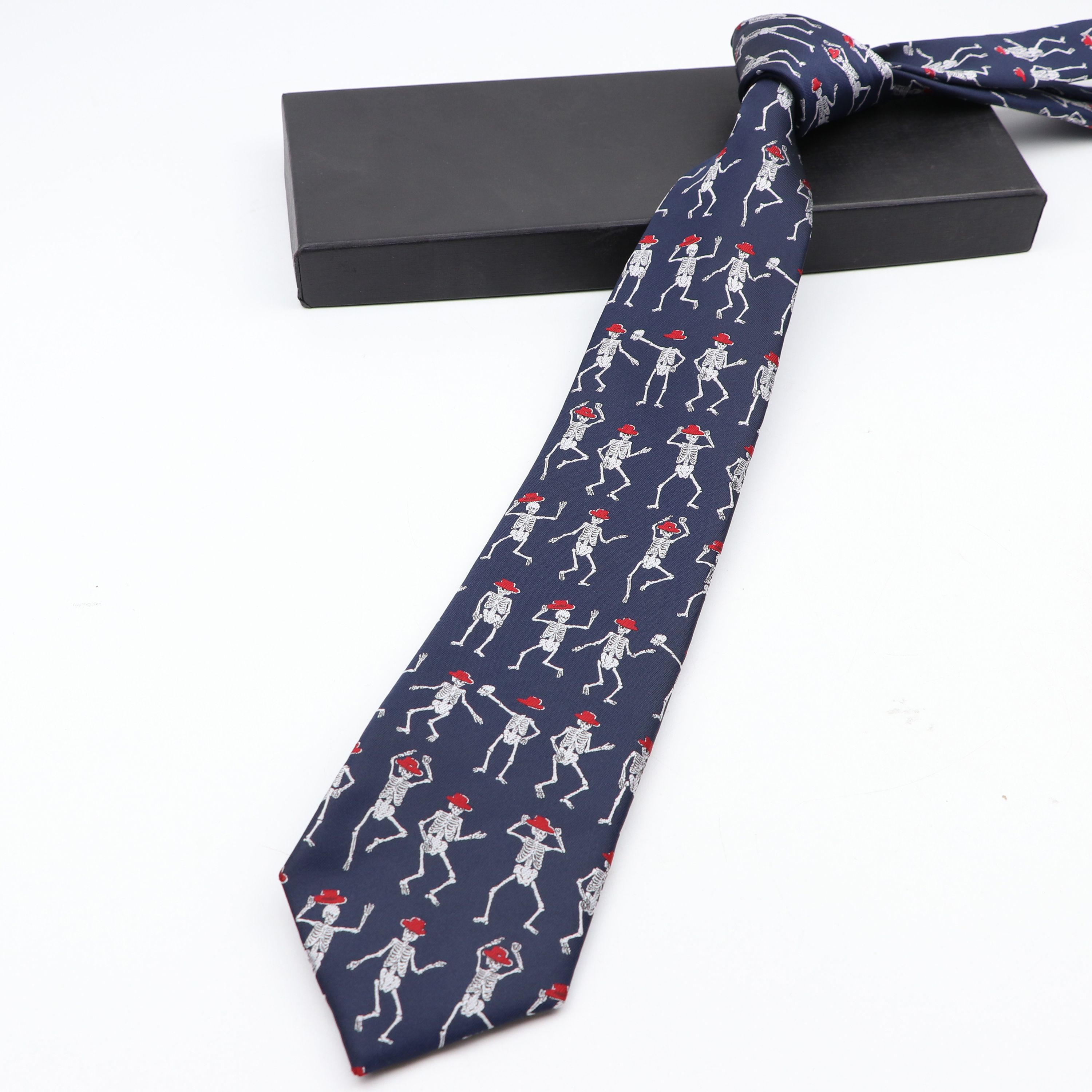 Hommes mode Polyestert cravates Jacquard cravate hommes Animal plante crâne fleur tissé cravate cadeau de fête de mariage luxe cravate