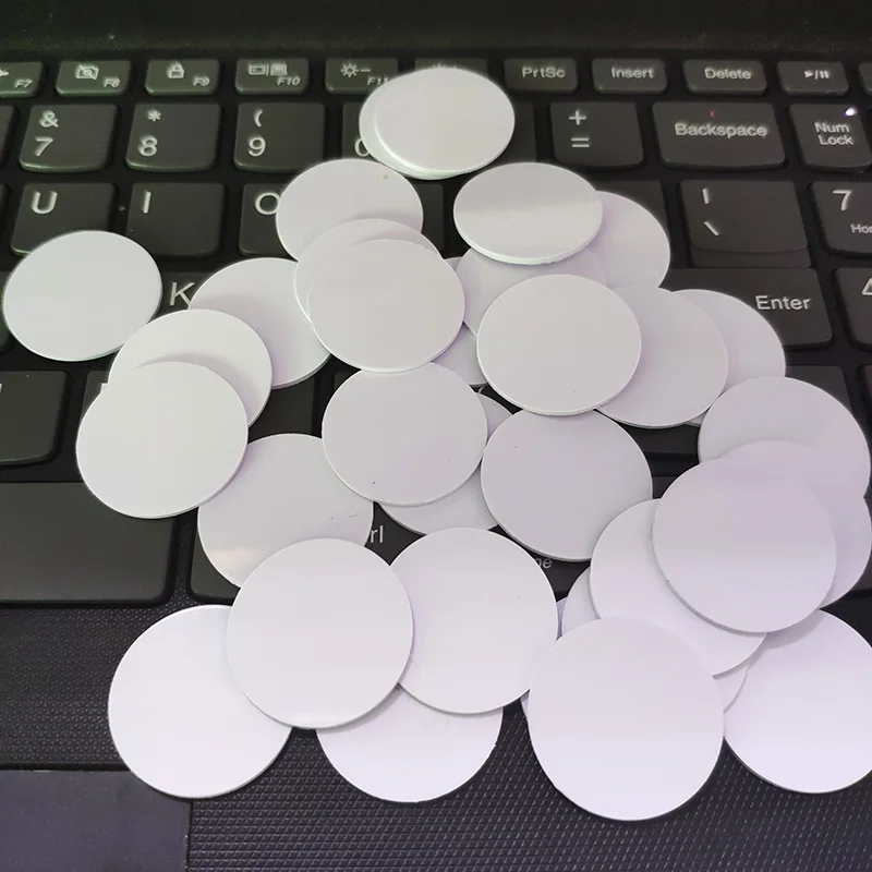 100/50/20pcs Ntag215 moneta NFC Tag Key 13.56MHz Ntag 215 etichetta universale RFID etichette ultraleggere etichette per TagMo Forum tipo2