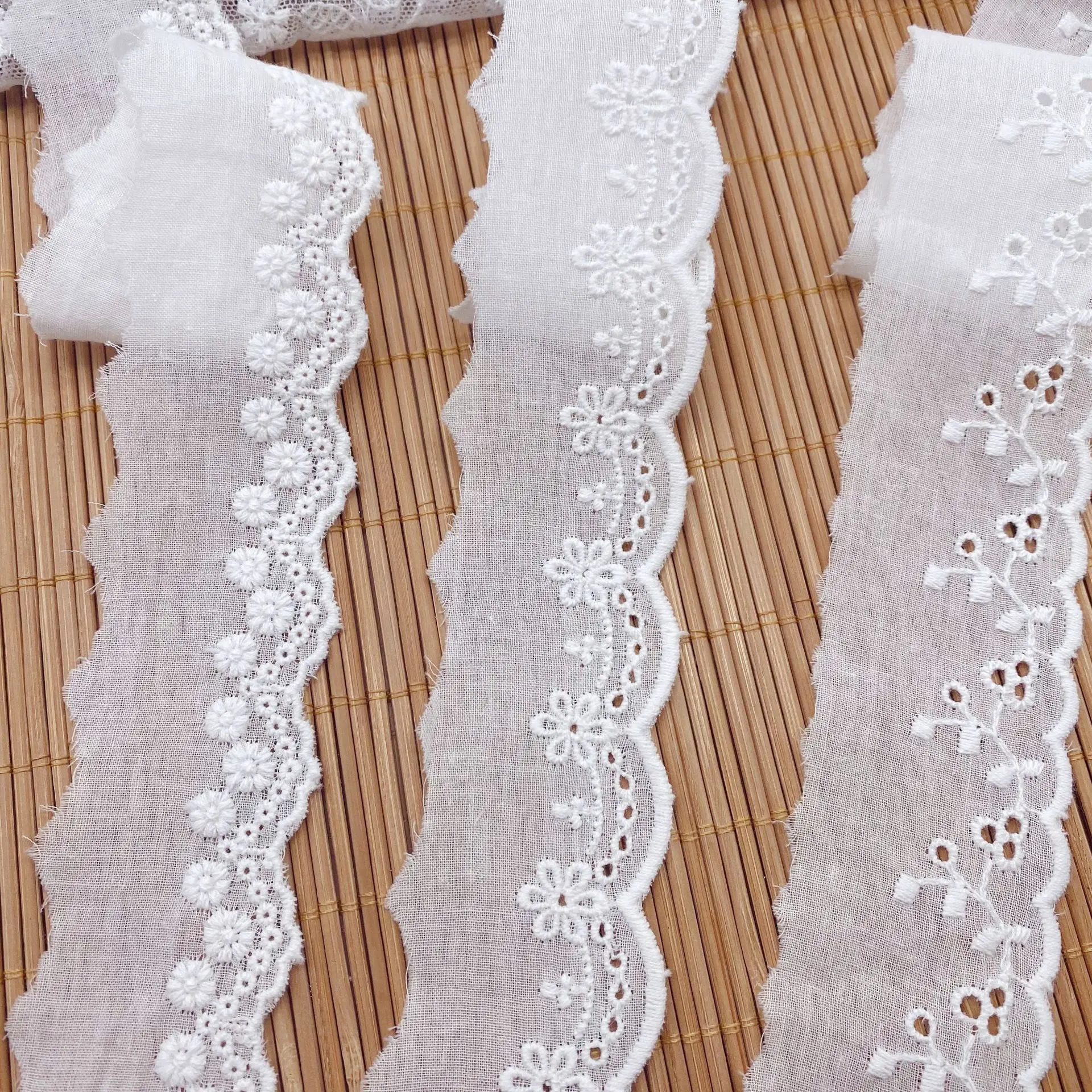 Telas de algodón con flores bordadas blancas de lujo, 5 yardas, encaje, cuello de ropa para mujer, adornos de encaje DIY, telas de encaje bordado